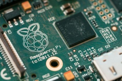 reasons-tech-enthusiasts-might-want-a-raspberry-pi
